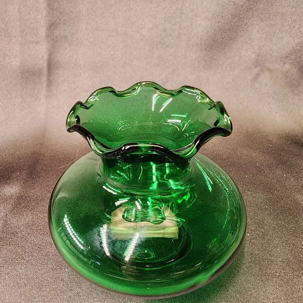 Vtg Anchor Hocking Emerald Green Glass Small Ruffled Edge Vase